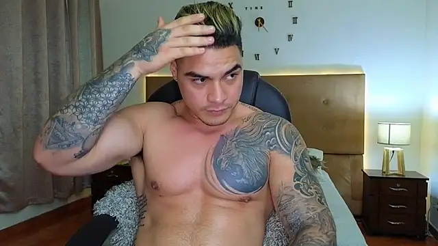 Steven Velez online show from 12/05/25, 04:11