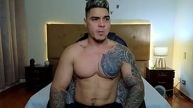 Snapshot of Steven_Velez chatting on 09/14/25, 12:44 Steven Velez online show from 09/14/25, 12:44