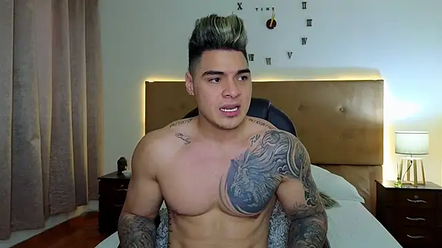 Snapshot of Steven_Velez chatting on 10/16/25, 08:50 Steven Velez online show from 10/16/25, 08:50