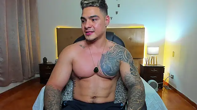 Snapshot of Steven_Velez chatting on 09/10/25, 01:04 Steven Velez online show from 09/10/25, 01:04