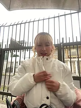 Sallem Pink online show from 01/14/26, 11:25