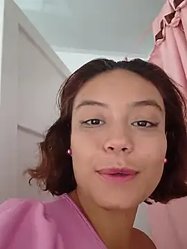 Snapshot of TamaraMera chatting on 05/09/26, 03:59 TamaraMera online show from 05/09/26, 03:59