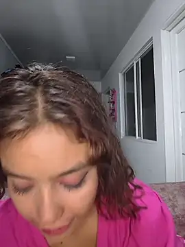 Snapshot of TamaraMera chatting on 05/04/26, 11:40 TamaraMera online show from 05/04/26, 11:40