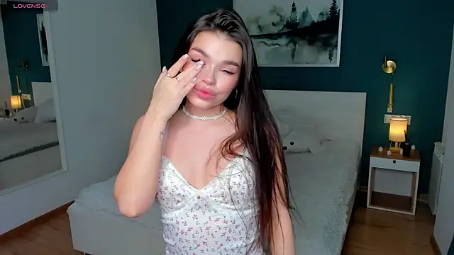 HollisHearl online show from 10/29/25, 07:29