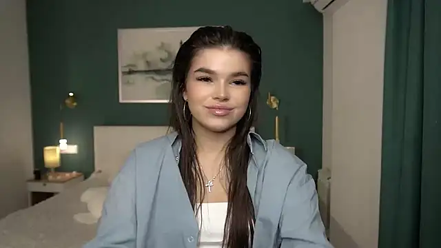 HollisHearl online show from 09/19/25, 07:23