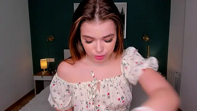 HollisHearl online show from 03/08/26, 07:22