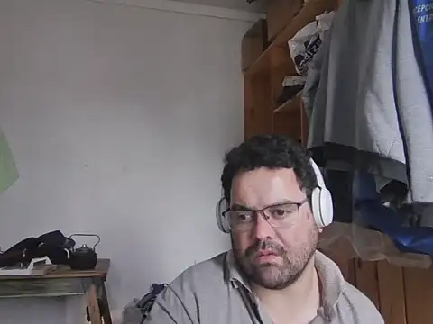 condorito222 online show from 06/06/26, 07:52