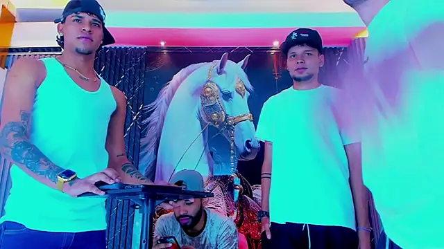 Snapshot of Dominic_Max_ chatting on 09/14/25, 04:46 Dominic Max online show from 09/14/25, 04:46