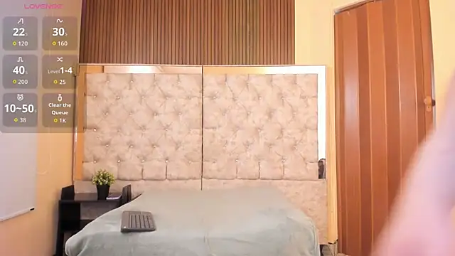 anita toro  online show from 04/08/26, 11:33