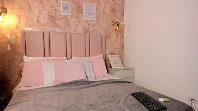 Widny Beaumont online show from 11/13/25, 03:54