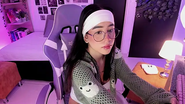 Liz rogers x online show from 11/20/25, 02:34