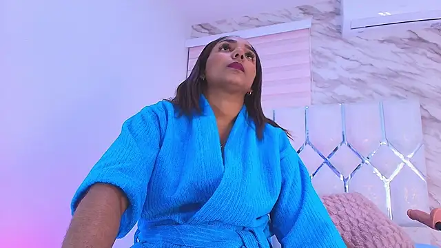 cataleya ebony  online show from 04/23/26, 03:02