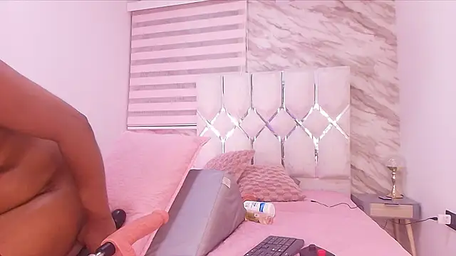 cataleya ebony  online show from 03/26/26, 03:05