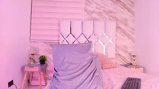 cataleya ebony  online show from 03/04/26, 03:03