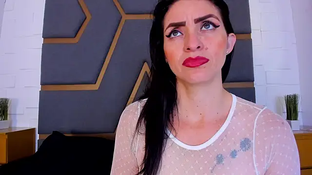 MeganHoffmaan online show from 10/25/25, 11:53