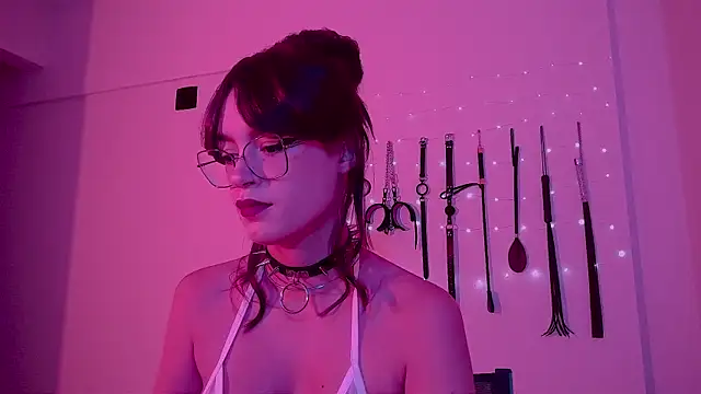 Snapshot of nina_kink chatting on 05/23/26, 09:36 nina kink online show from 05/23/26, 09:36