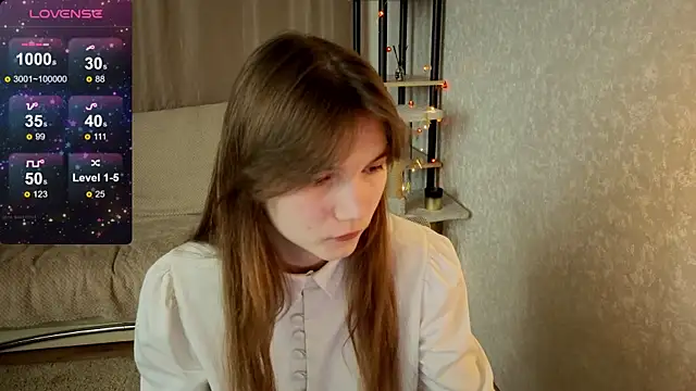 Snapshot of Nika_OMG chatting on 11/22/25, 08:40 Nika OMG online show from 11/22/25, 08:40