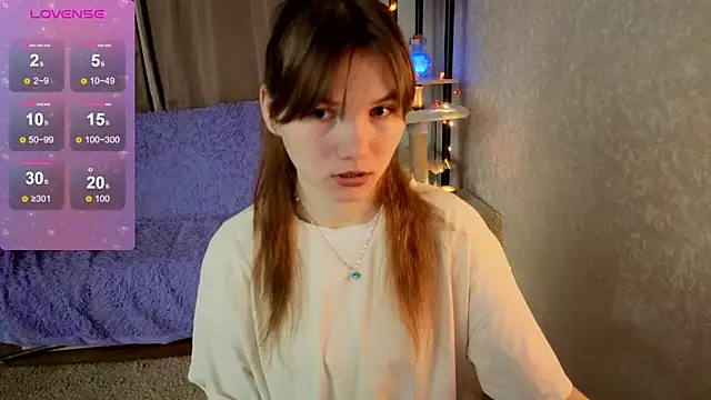 Snapshot of Nika_OMG chatting on 11/04/25, 08:23 Nika OMG online show from 11/04/25, 08:23