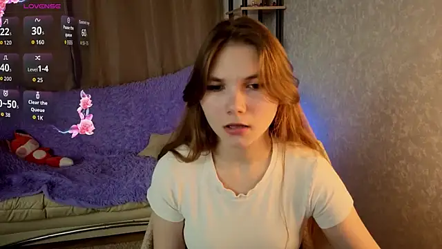 Snapshot of Nika_OMG chatting on 09/22/25, 07:42 Nika OMG online show from 09/22/25, 07:42