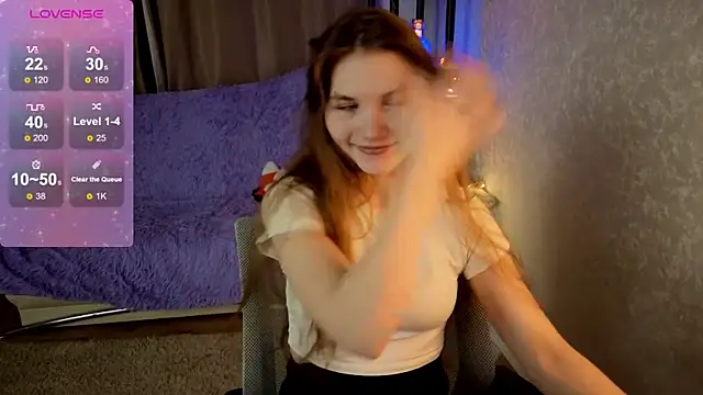 Snapshot of Nika_OMG chatting on 11/07/25, 08:24 Nika OMG online show from 11/07/25, 08:24