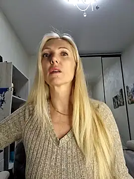 Monna online show from 12/16/25, 01:37