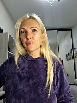 Monna online show from 11/12/25, 06:12