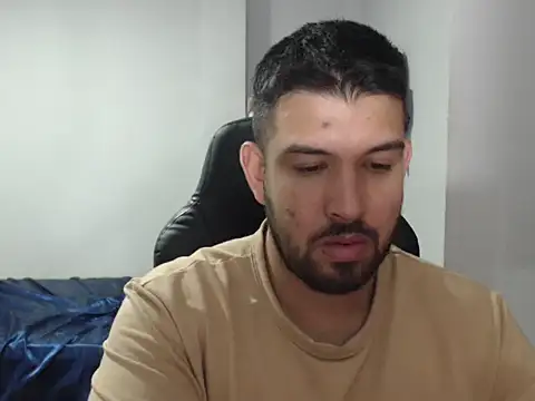 Axel11113 online show from 09/22/25, 07:03