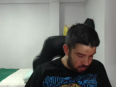 Axel11113 online show from 11/20/25, 02:56