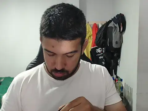 Axel11113 online show from 11/26/25, 02:22