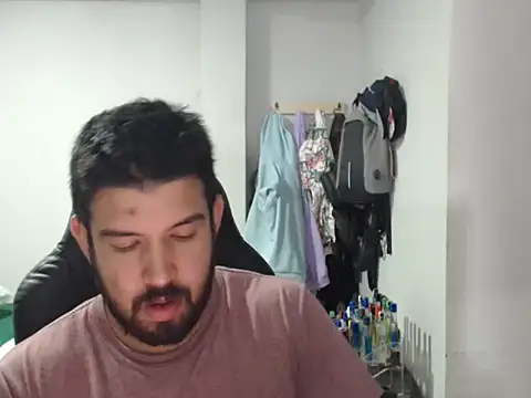 Axel11113 online show from 12/17/25, 01:43