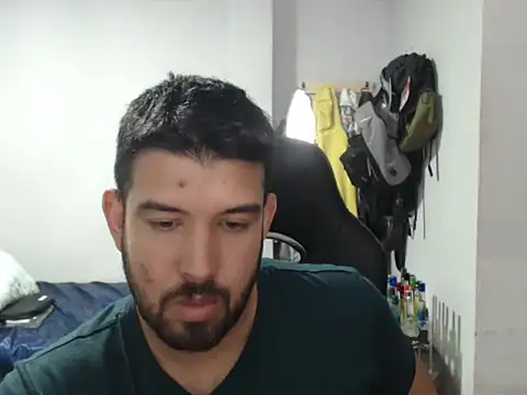 Axel11113 online show from 10/06/25, 02:24