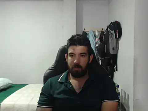 Axel11113 online show from 12/19/25, 02:15