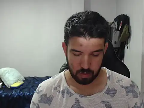 Axel11113 online show from 10/15/25, 01:15