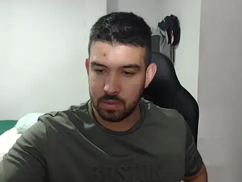 Axel11113 online show from 11/12/25, 02:37