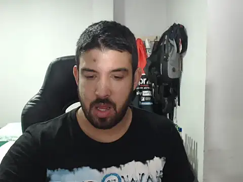 Axel11113 online show from 12/03/25, 02:01