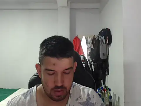 Axel11113 online show from 11/05/25, 03:09