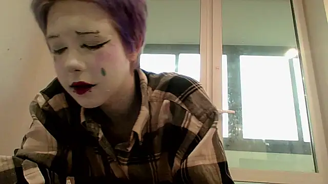 Snapshot of CarolineRichter chatting on 10/30/25, 07:39 CarolineRichter online show from 10/30/25, 07:39