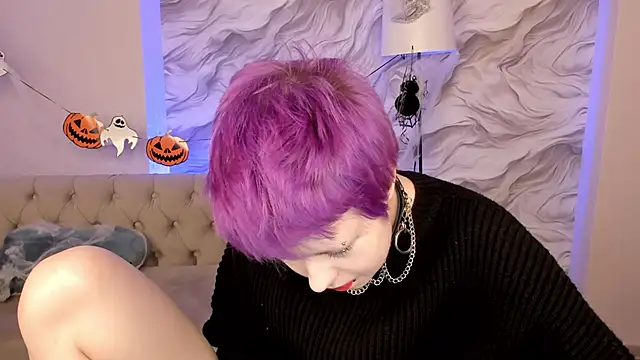 Snapshot of CarolineRichter chatting on 10/24/25, 03:16 CarolineRichter online show from 10/24/25, 03:16