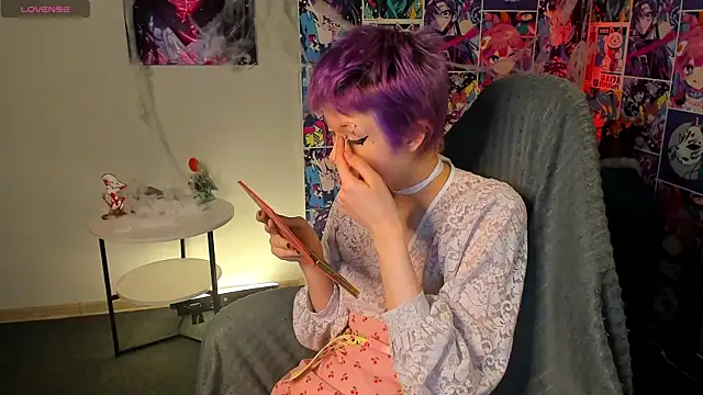 Snapshot of CarolineRichter chatting on 11/03/25, 03:23 CarolineRichter online show from 11/03/25, 03:23