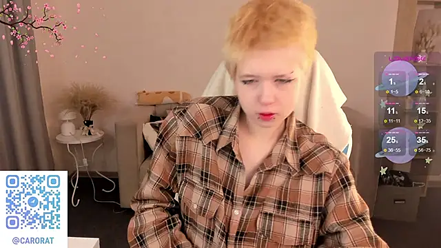 Snapshot of CarolineRichter chatting on 09/30/25, 02:17 CarolineRichter online show from 09/30/25, 02:17