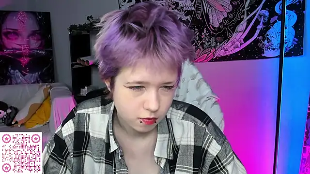 Snapshot of CarolineRichter chatting on 11/16/25, 03:11 CarolineRichter online show from 11/16/25, 03:11