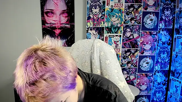 Snapshot of CarolineRichter chatting on 10/17/25, 03:21 CarolineRichter online show from 10/17/25, 03:21