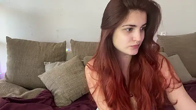 Vivalenti Kiss online show from 12/15/25, 11:16