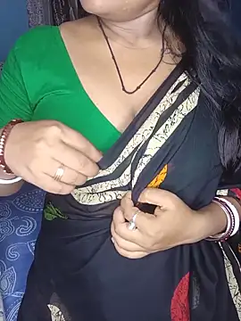Snapshot of Naughty-Chaaya chatting on 05/19/26, 05:42 Naughty-Chaaya online show from 05/19/26, 05:42