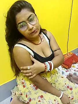 Naughty-Chaaya online show from 09/17/25, 08:00