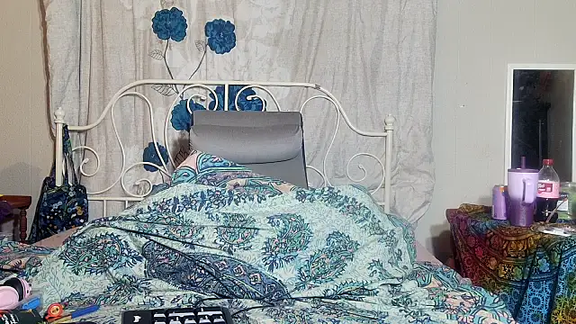 g0lden are0las89 online show from 03/30/26, 01:51