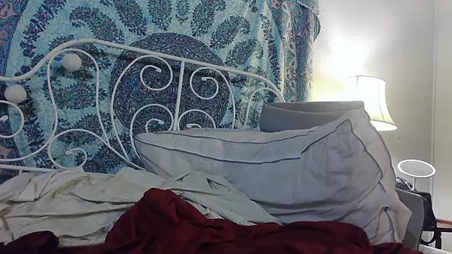 g0lden are0las89 online show from 09/21/25, 12:27