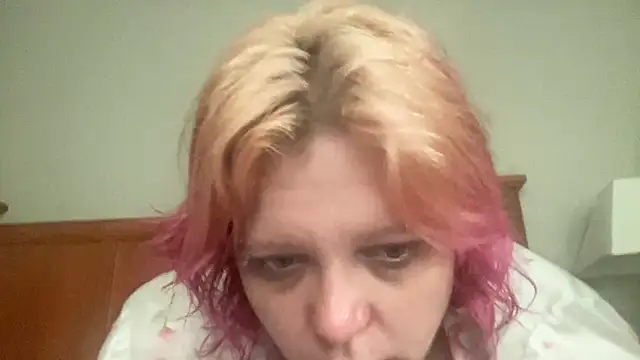 g0lden are0las89 online show from 06/03/26, 05:19