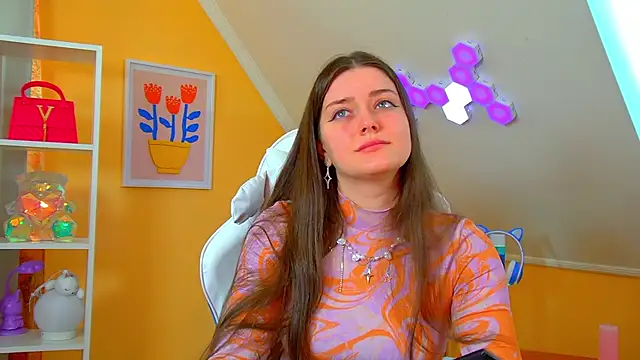 JessicaJewells online show from 04/14/26, 06:18