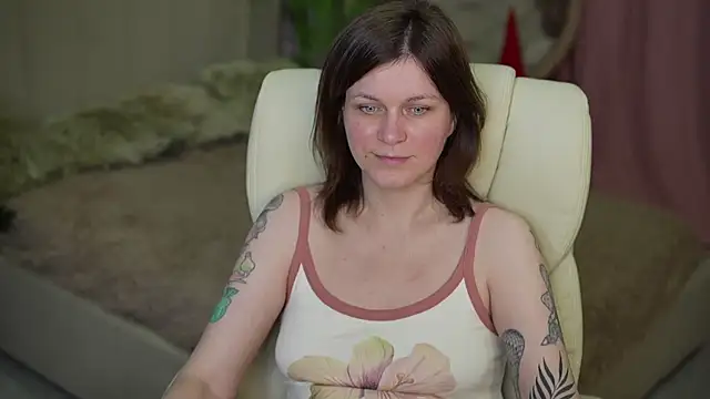 TinaMelt online show from 12/13/25, 08:04